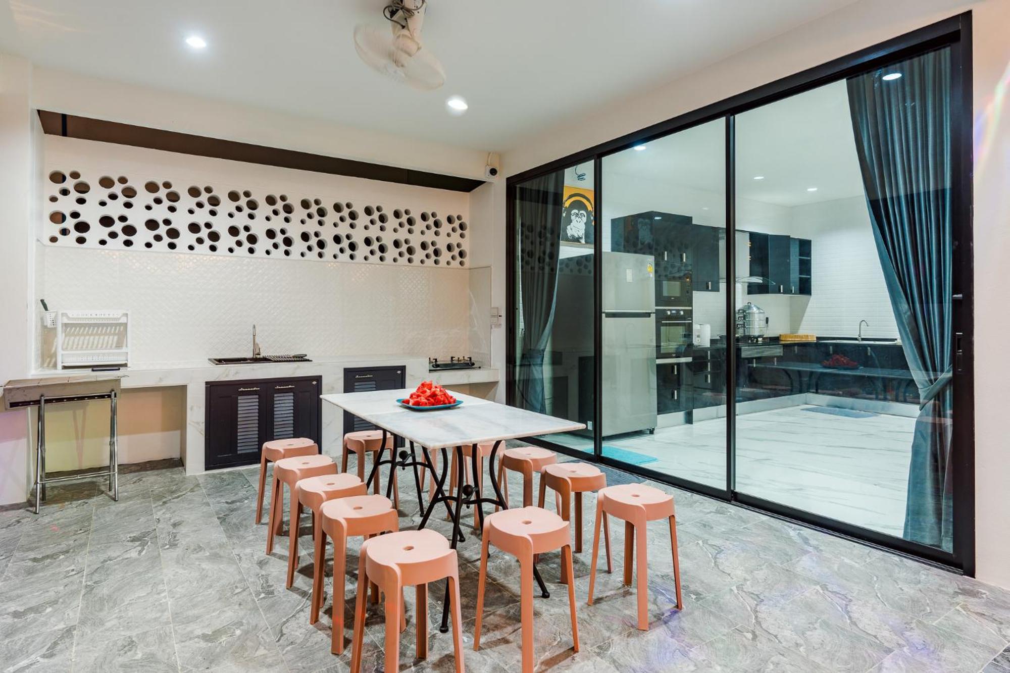 For U Poolvilla วิลล่าหลังใหญ่ใกล้เมืองใกล้ทะเล * Hua Hin