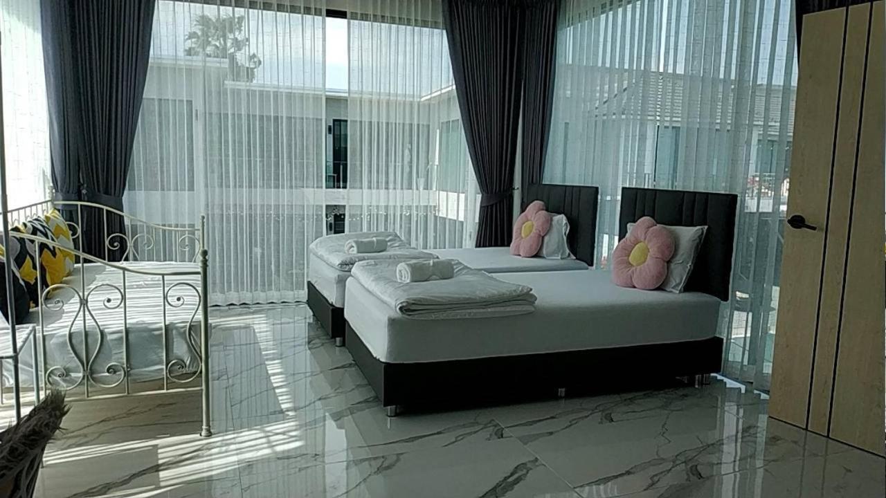 For U Poolvilla วิลล่าหลังใหญ่ใกล้เมืองใกล้ทะเล Villa